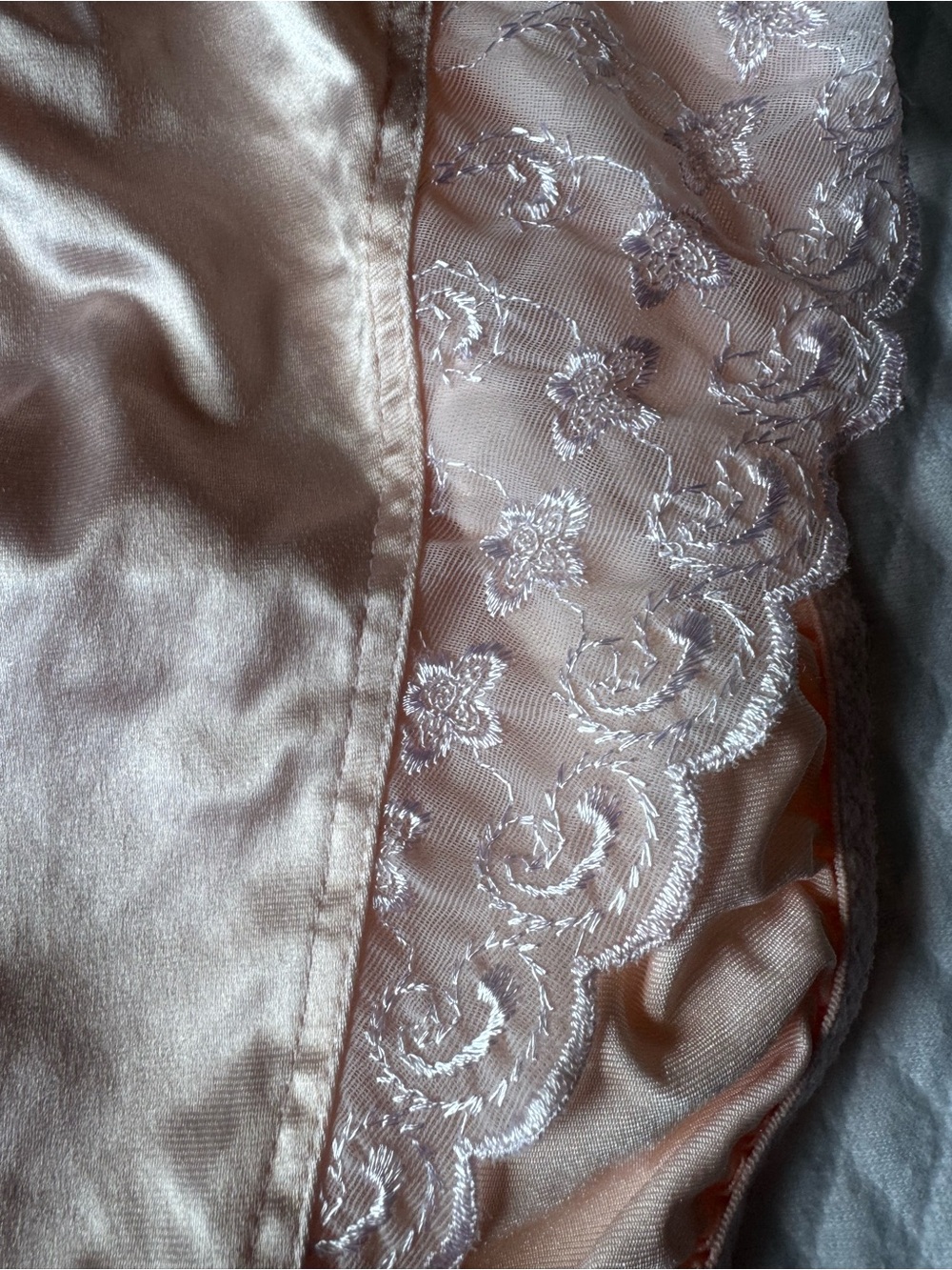Victoria's Secret vintage Satin Lace Bikini Briefs - Light Pink - Picture 12 of 13